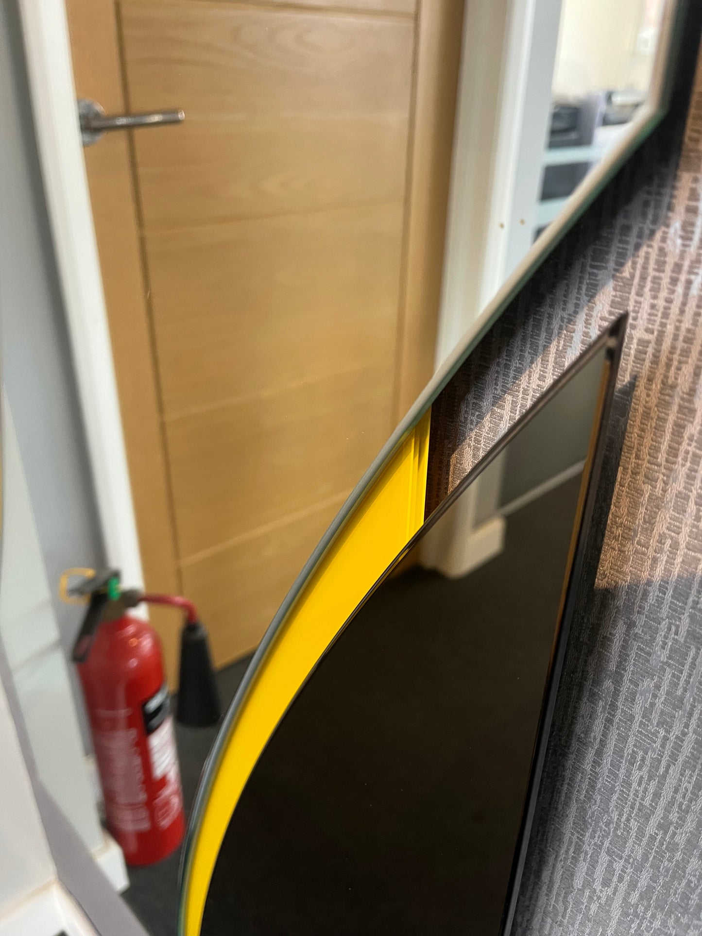 CURVA/ Customizable Frameless Curved Line Mirror – 50cm x 80cm | Modern Wall Art Design